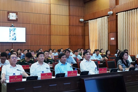 VPUB - Quán triệt, triển khai một số văn bản mới của Ban Bí thư về công tác dân tộc, tôn giáo
