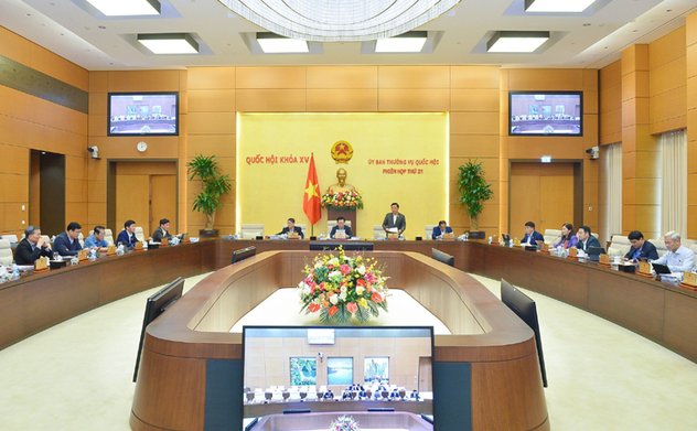 Uỷ ban Thường vụ Quốc hội xem xét cho ý kiến về dự án Luật Nhà ở (sửa đổi)