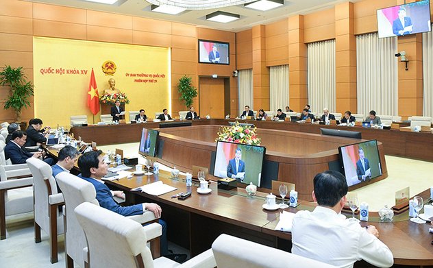 Ủy ban Thường vụ Quốc hội cho ý kiến ​​về dự án Luật Tài nguyên nước (sửa đổi)