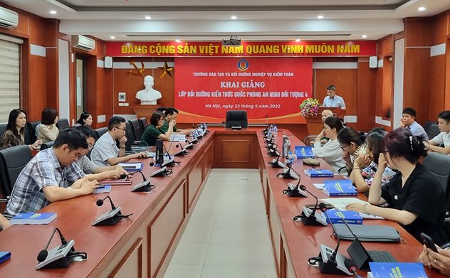 Khai giảng lớp bồi dưỡng kiến thức quốc phòng an ninh đối tượng 4 năm 2023