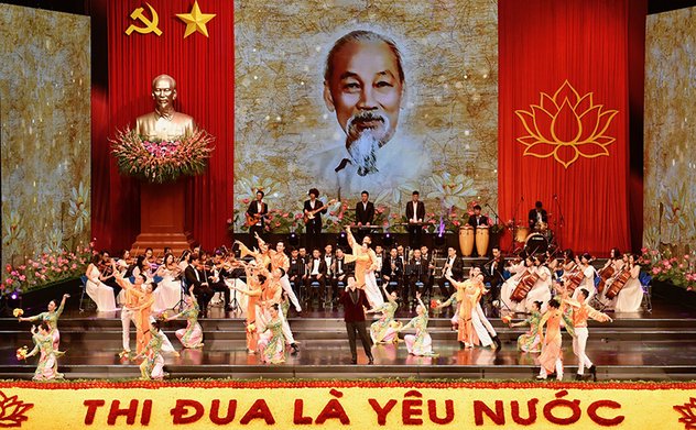 Đại hội Thi đua yêu nước toàn quốc lần thứ X: “Đoàn kết, sáng tạo, thi đua xây dựng và bảo vệ Tổ quốc”.