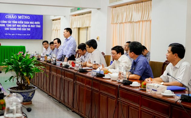 Tổng Kiểm toán nhà nước Hồ Đức Phớc thăm và làm việc với thành phố Cần Thơ