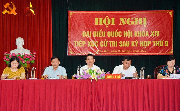 Ủy viên Trung ương Đảng, Tổng Kiểm toán nhà nước Hồ Đức Phớc tiếp xúc cử tri thành phố Vinh, tỉnh Nghệ An