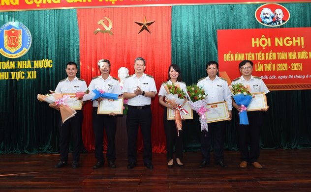 Kiểm toán nhà nước khu vực XII tổ chức Hội nghị Tuyên dương điển hình tiên tiến