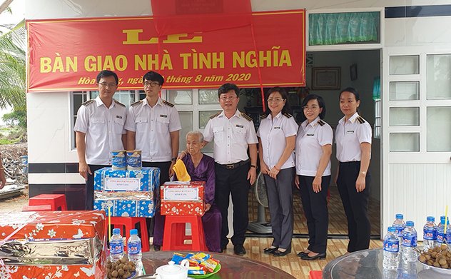 Công đoàn Kiểm toán nhà nước khu vực V trao nhà tình nghĩa tại Sóc Trăng