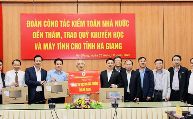 Ủy viên Ban chấp hành Trung ương Đảng, Tổng Kiểm toán nhà nước Hồ Đức Phớc thăm và làm việc tại tỉnh Hà Giang