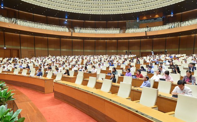Quốc hội thảo luận về dự thảo Nghị quyết về việc lấy phiếu tín nhiệm, bỏ phiếu tín nhiệm đối với người giữ chức vụ do Quốc hội, Hội đồng nhân dân bầu hoặc phê chuẩn (sửa đổi)