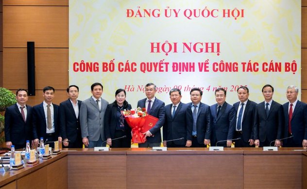 Tổng Kiểm toán nhà nước Ngô Văn Tuấn nhận Quyết định chỉ định Chủ nhiệm Ủy ban Kiểm tra Đảng ủy Quốc hội nhiệm kỳ 2020-2025
