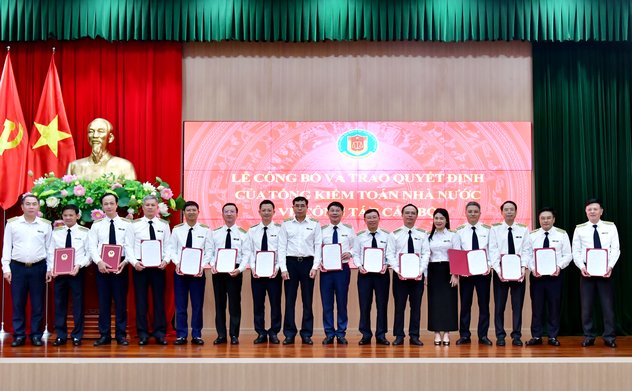 Công bố và trao Quyết định của Tổng Kiểm toán nhà nước về công tác cán bộ