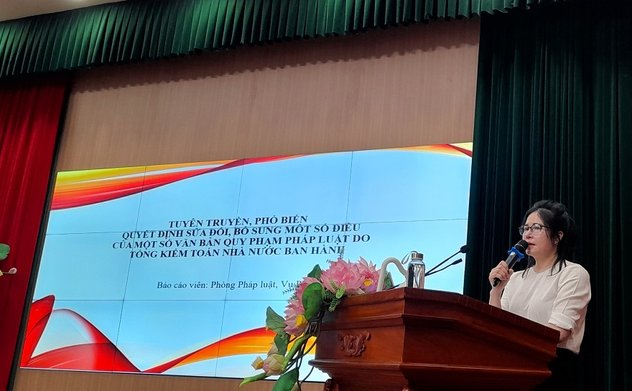 Tập huấn pháp luật cho các đơn vị tham mưu, sự nghiệp, Văn phòng đảng, đoàn thể