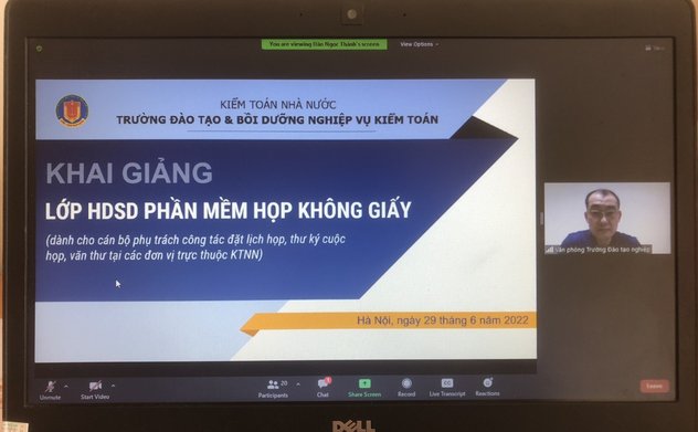 Khai giảng lớp Hướng dẫn sử dụng phần mềm họp không giấy tờ