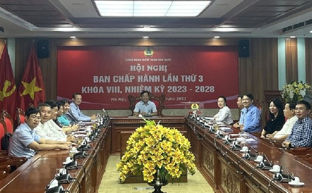Đồng chí Vũ Lập Công được bầu giữ chức Phó Chủ tịch chuyên trách Công đoàn Kiểm toán nhà nước