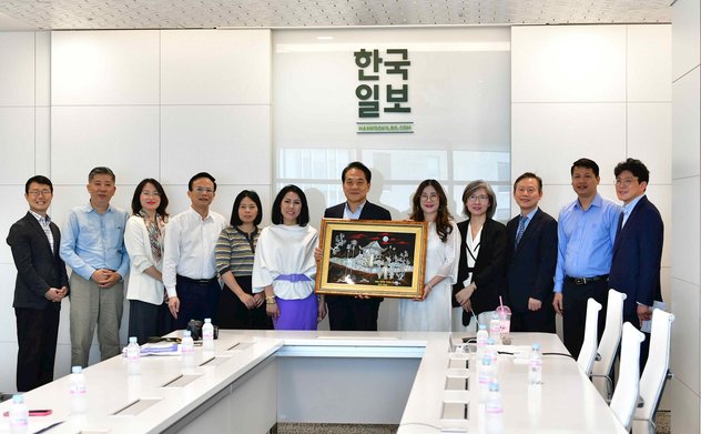 Đoàn công tác của Báo Kiểm toán làm việc với Báo Hankook Ilbo, Hàn Quốc