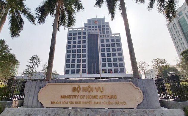 Bộ Nội vụ đề xuất 5 trường hợp xem xét cho từ chức với lãnh đạo