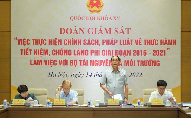 Phó Chủ tịch Quốc hội, Thượng tướng Trần Quang Phương chủ trì làm việc với Bộ Tài nguyên và Môi trường về thực hành tiết kiệm, chống lãng phí