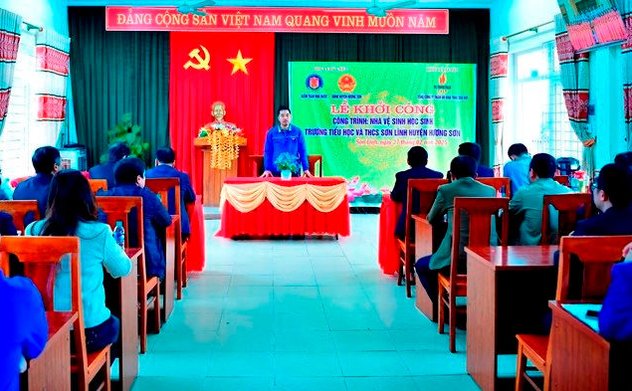 Khởi công công trình Nhà vệ sinh học sinh tại huyện Hương Sơn, tỉnh Hà Tĩnh