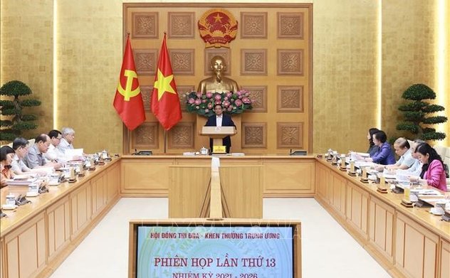 Khen thưởng kịp thời các thành tích đặc biệt, tạo khí thế mới nhân các sự kiện trọng đại của đất nước