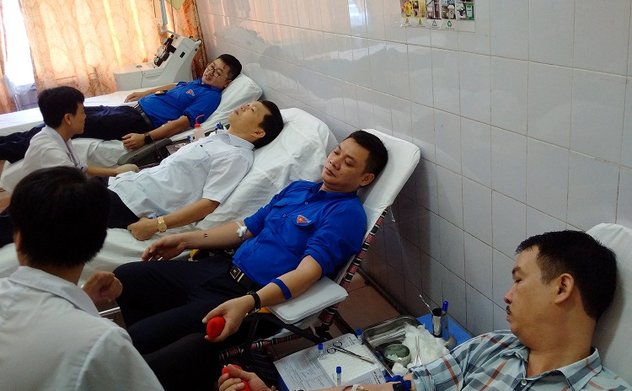 Công đoàn KTNN và KTNN khu vực XI bàn giao nhà tình nghĩa tại xã Trung Hòa, Yên Mỹ, Hưng Yên