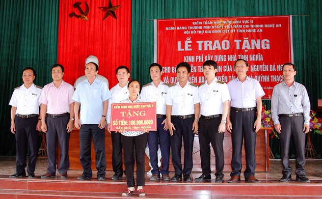 Kiểm toán nhà nước khu vực II trao tặng kinh phí xây dựng nhà tĩnh nghĩa tại xã Quỳnh Thạch, huyện Quỳnh Lưu, tỉnh Nghệ An