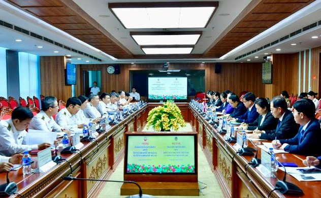 State Audit Offices of Viet Nam and Laos Exchange Experience at Professional Conference