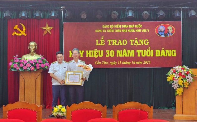 Niềm tự hào với đảng viên và Đảng bộ Kiểm toán nhà nước khu vực V