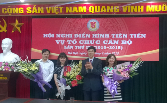 Vụ Tổ chức cán bộ tổ chức Hội nghị điển hình tiên tiến