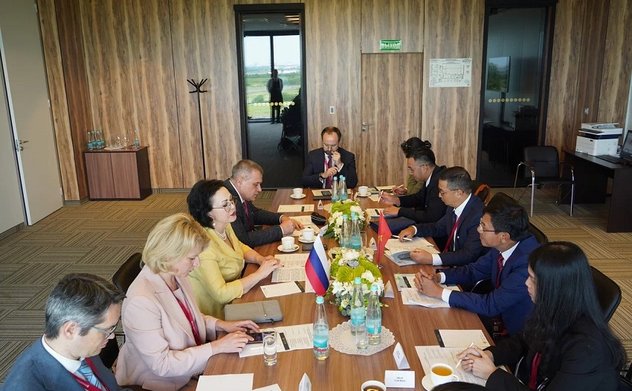 Deputy Auditor-General of Viet Nam Doan Anh Tho holds bilateral meeting with Deputy Chair of the Accounts Chamber of the Russian Federation