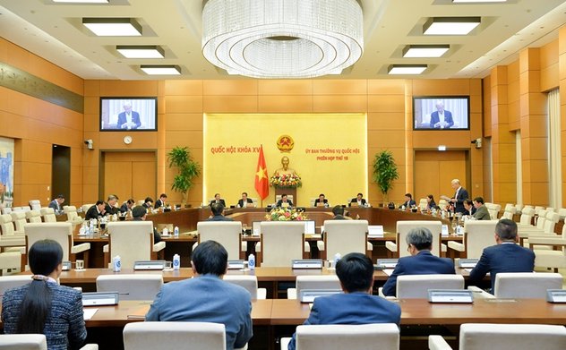 Ủy ban Thường vụ Quốc hội xem xét điều chỉnh dự toán kinh phí chưa sử dụng hết của Tổng cục Thuế và Tổng cục Hải quan