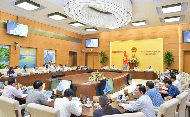 Khai mạc Phiên họp thứ 24 của Ủy ban Thường vụ Quốc hội: Cho ý kiến về kết quả giám sát bước đầu về đổi mới chương trình, sách giáo khoa phổ thông