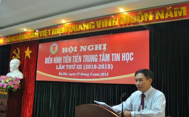 Trung tâm Tin học tổ chức 'Hội nghị điển hình tiên tiến lần thứ III giai đoạn 2010 – 2015'