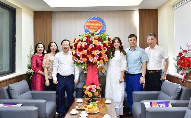 Nhiều cơ quan, đơn vị thăm và chúc mừng Báo Kiểm toán nhân dịp 21/6