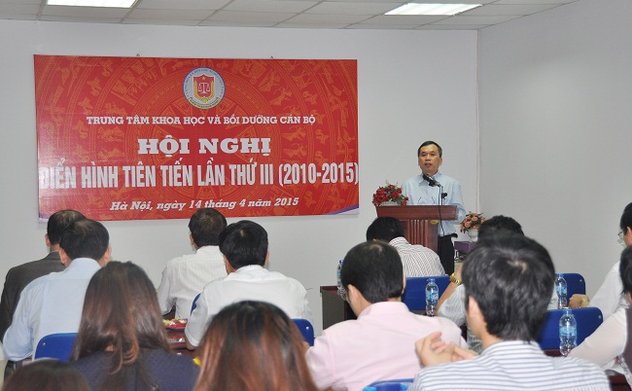 Hội nghị điển hình tiên tiến của Trung tâm khoa học và bồi dưỡng cán bộ