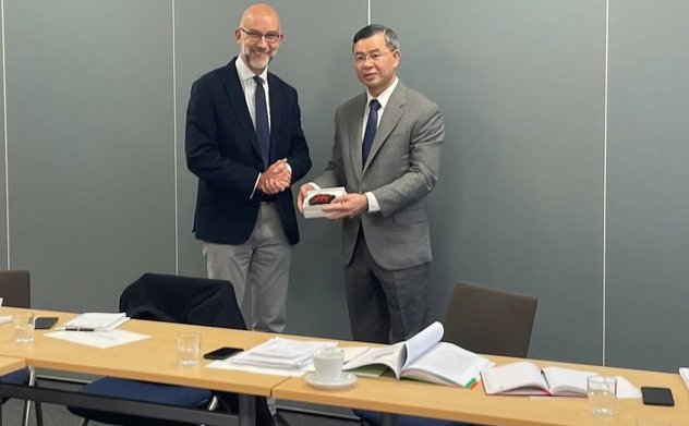 Tổng Kiểm toán nhà nước Ngô Văn Tuấn thăm và làm việc với Văn phòng Kiểm toán xứ Wales