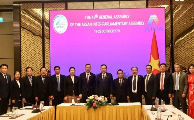 Đoàn công tác của Kiểm toán nhà nước Việt Nam thăm, làm việc tại Lào